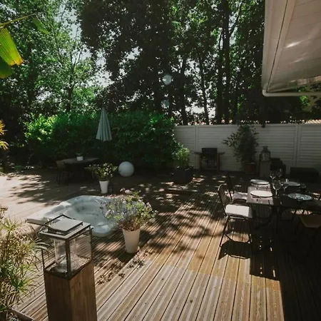 Detente Dans Une Maison De Charme Avec Jacuzzi Holiday home