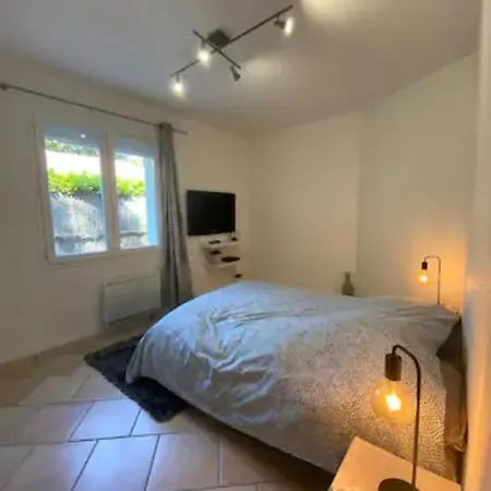 Detente Dans Une Maison De Charme Avec Jacuzzi Holiday home