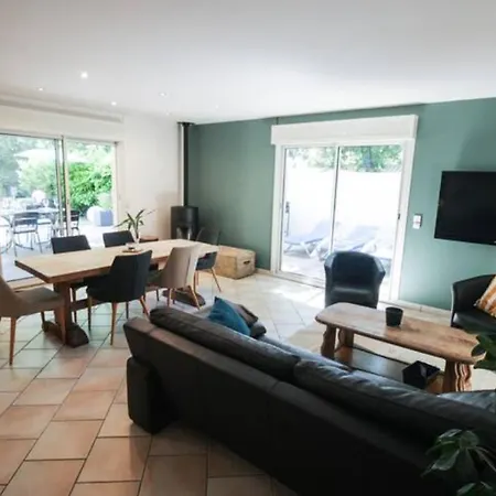 Detente Dans Une Maison De Charme Avec Jacuzzi Holiday home *